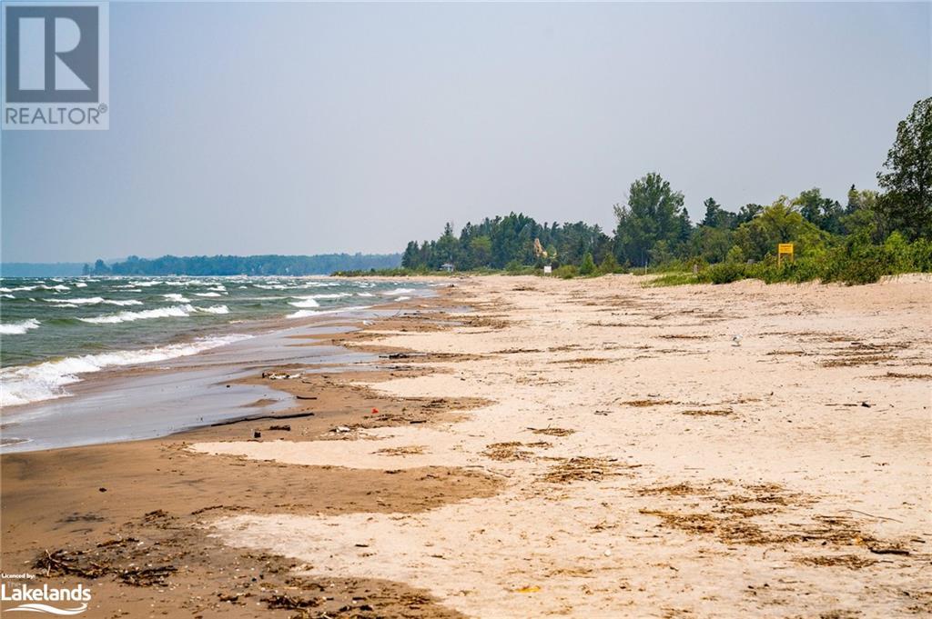 725 River Road E, Wasaga Beach, Ontario  L9Z 2M4 - Photo 16 - 40549922