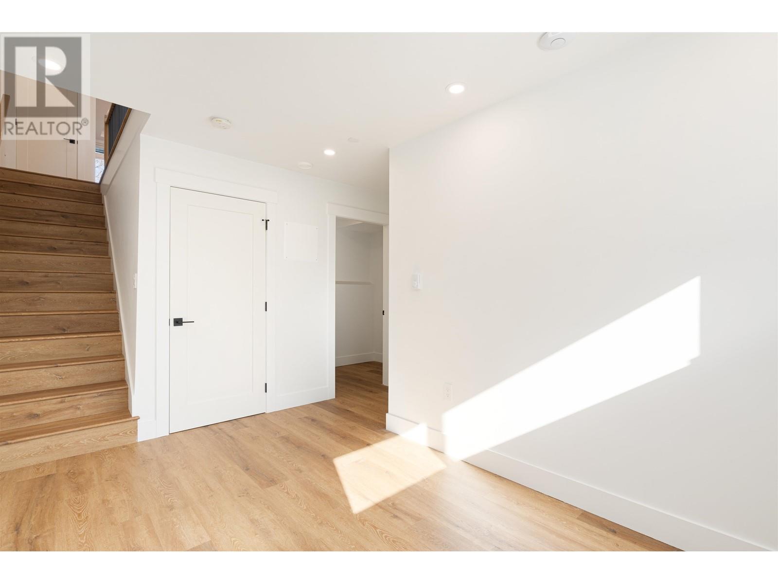 43 E 8th Avenue, New Westminster, British Columbia  V3L 4J4 - Photo 31 - R2856278