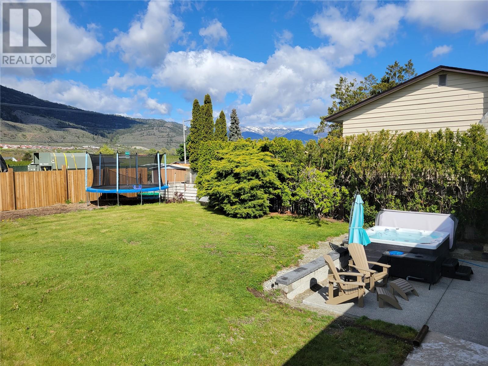 24 Finch Crescent Osoyoos Photo 6