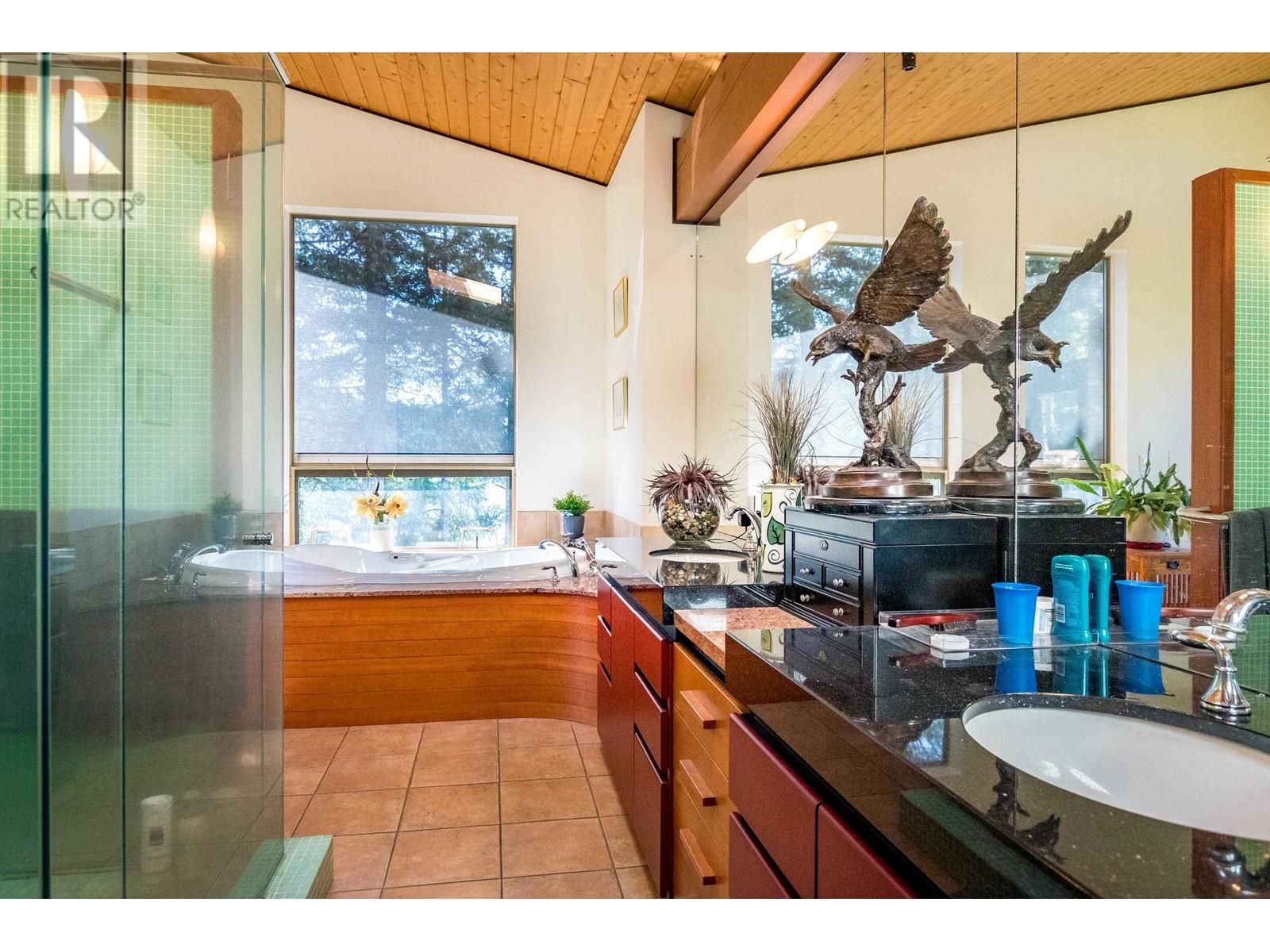 4355 Blind Bay, Pender Harbour, British Columbia  V0N 0V0 - Photo 23 - R2856588