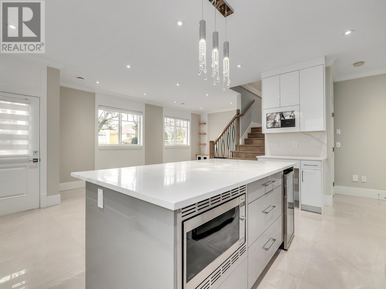 5506 Williams Road, Richmond, British Columbia  V7E 1K3 - Photo 11 - R2856615