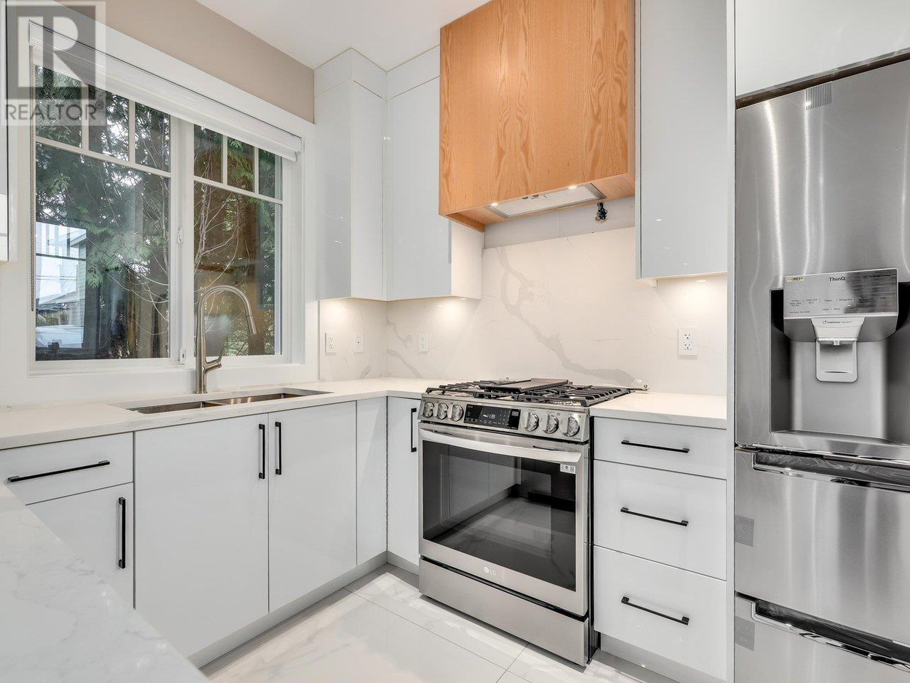 5508 Williams Road, Richmond, British Columbia  V7E 1K3 - Photo 11 - R2856620
