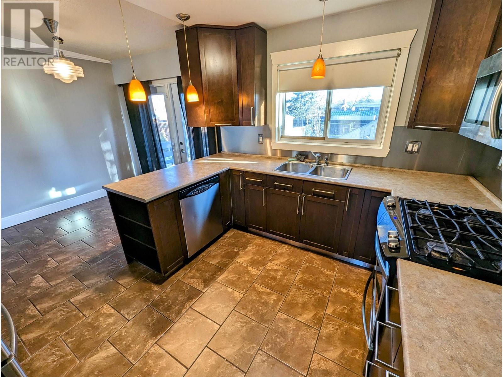 1240 E Central Street, Prince George, British Columbia  V2M 3B9 - Photo 3 - R2856595