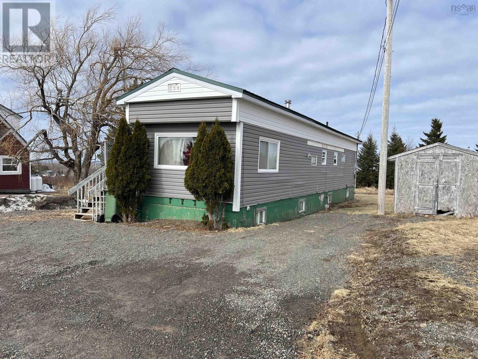 41 Dunn Street, Springhill, Nova Scotia  B0M 1X0 - Photo 1 - 202404065