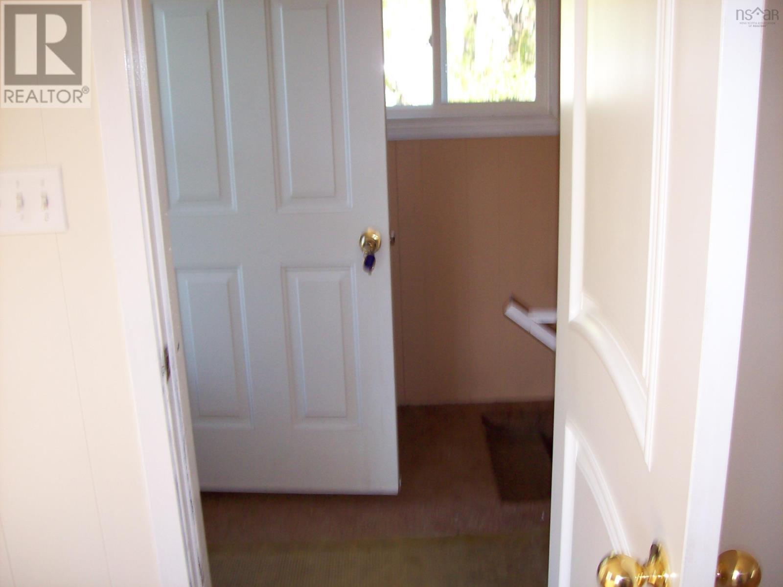 41 Dunn Street, Springhill, Nova Scotia  B0M 1X0 - Photo 11 - 202404065