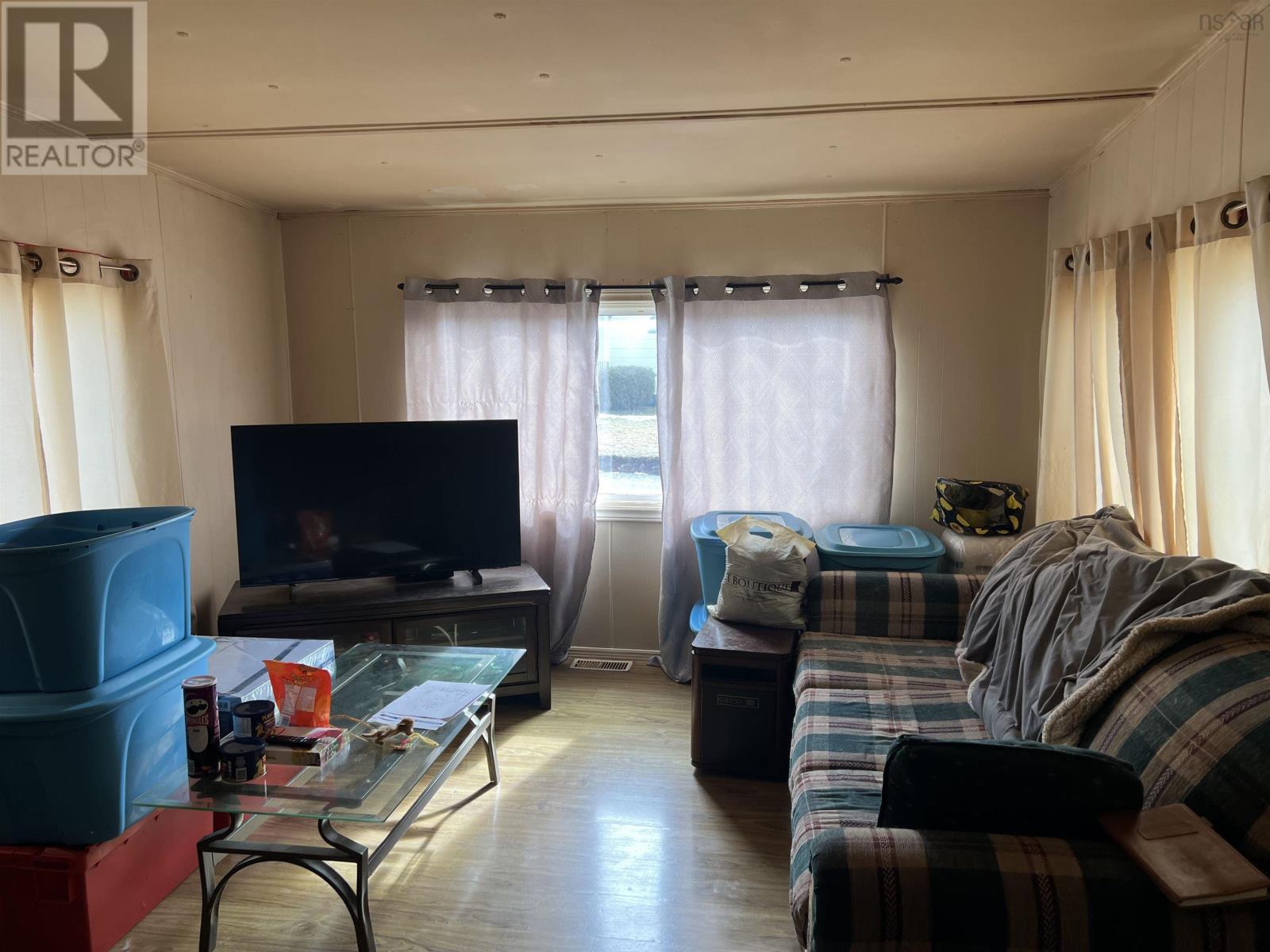 41 Dunn Street, Springhill, Nova Scotia  B0M 1X0 - Photo 4 - 202404065