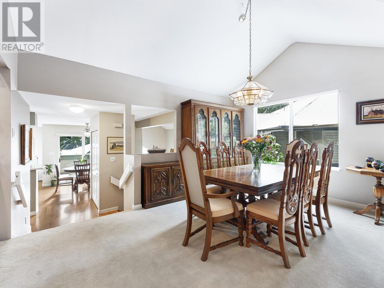 4 1900 Indian River Crescent, North Vancouver, British Columbia  V7G 2R1 - Photo 5 - R2856680