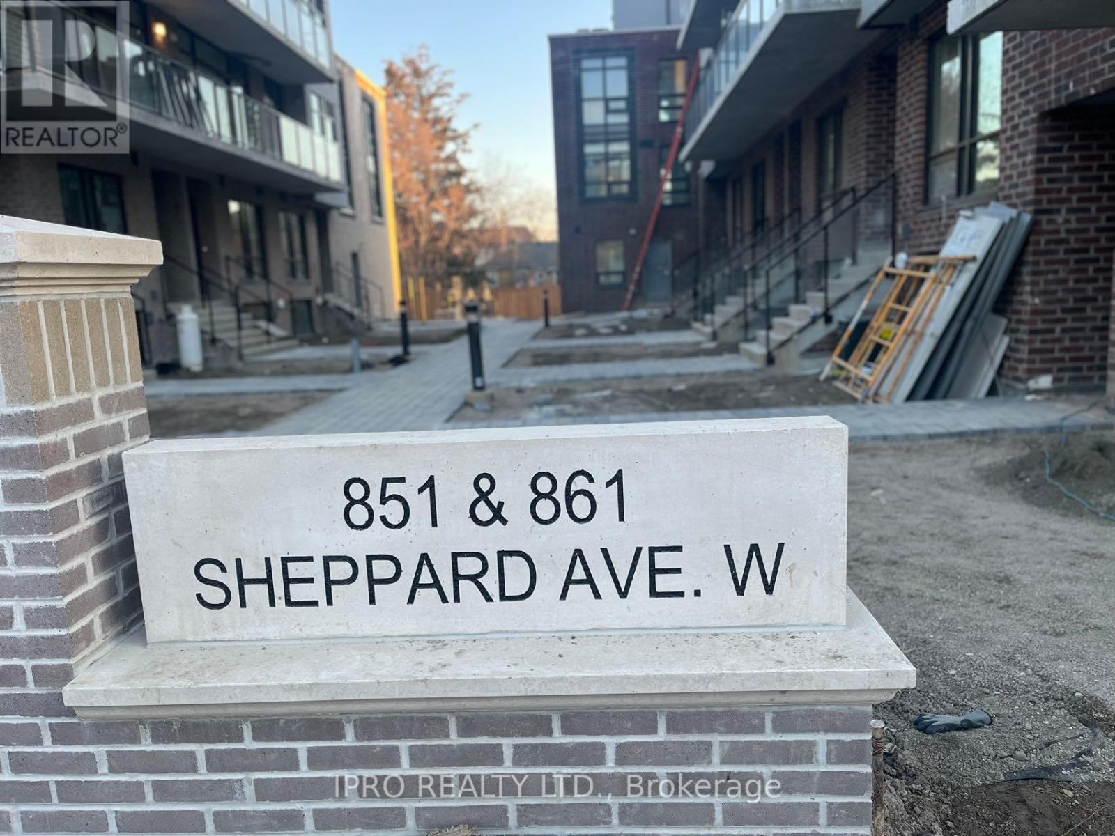 #3 -851 Sheppard Ave W, Toronto, Ontario  M3H 2T4 - Photo 1 - C8118522