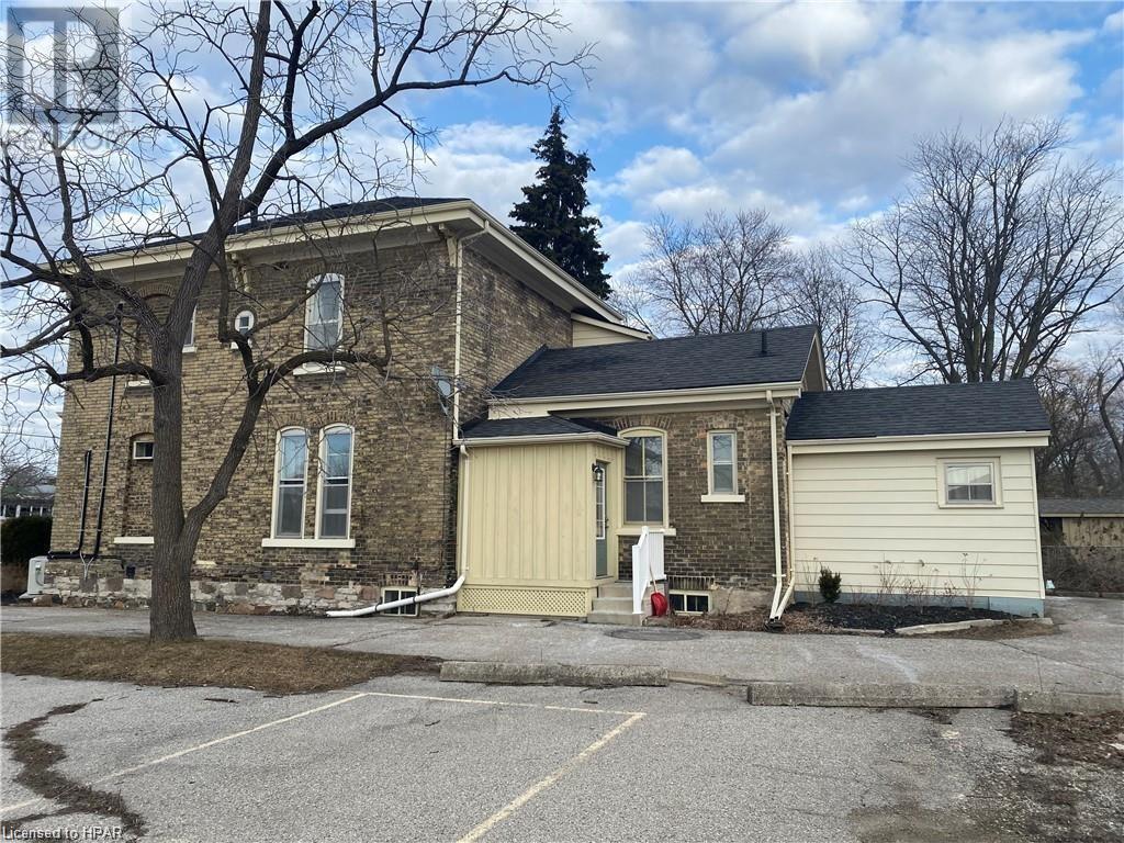 15 Grange Street, Stratford, Ontario  N5A 3P7 - Photo 2 - 40550142