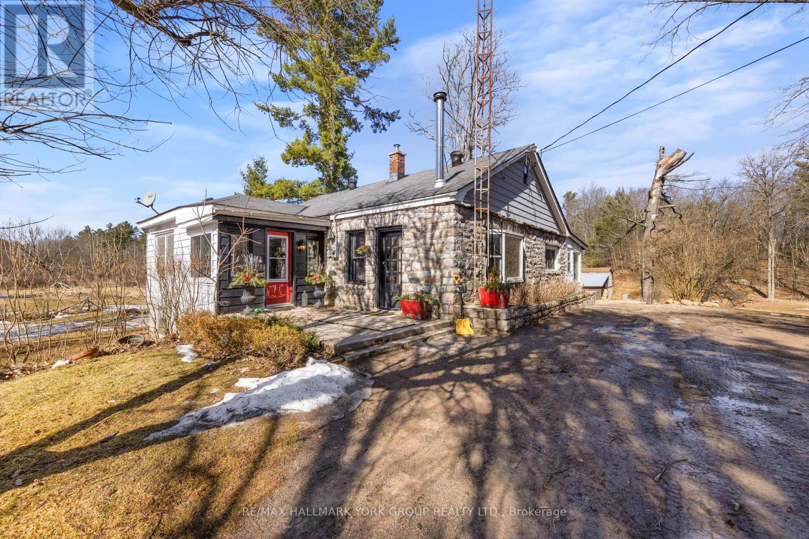 4422 County Rd 6 Rd, Smith-Ennismore-Lakefield, Ontario  K0L 2H0 - Photo 2 - X8122032