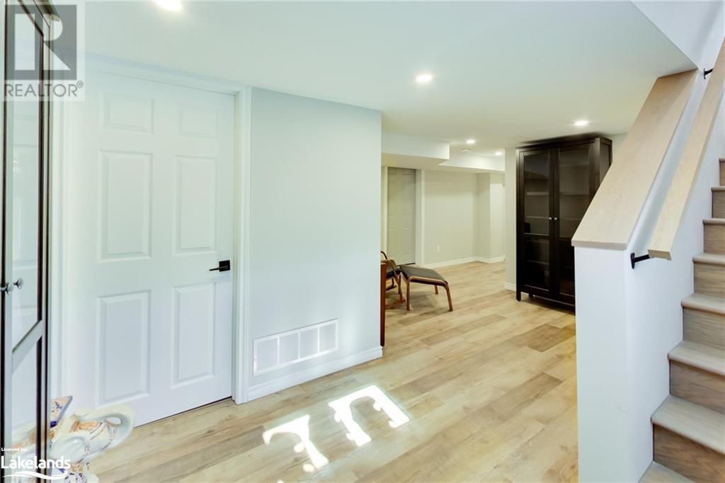 25 70th Street N, Wasaga Beach, Ontario  L9Z 1T6 - Photo 35 - 40549239