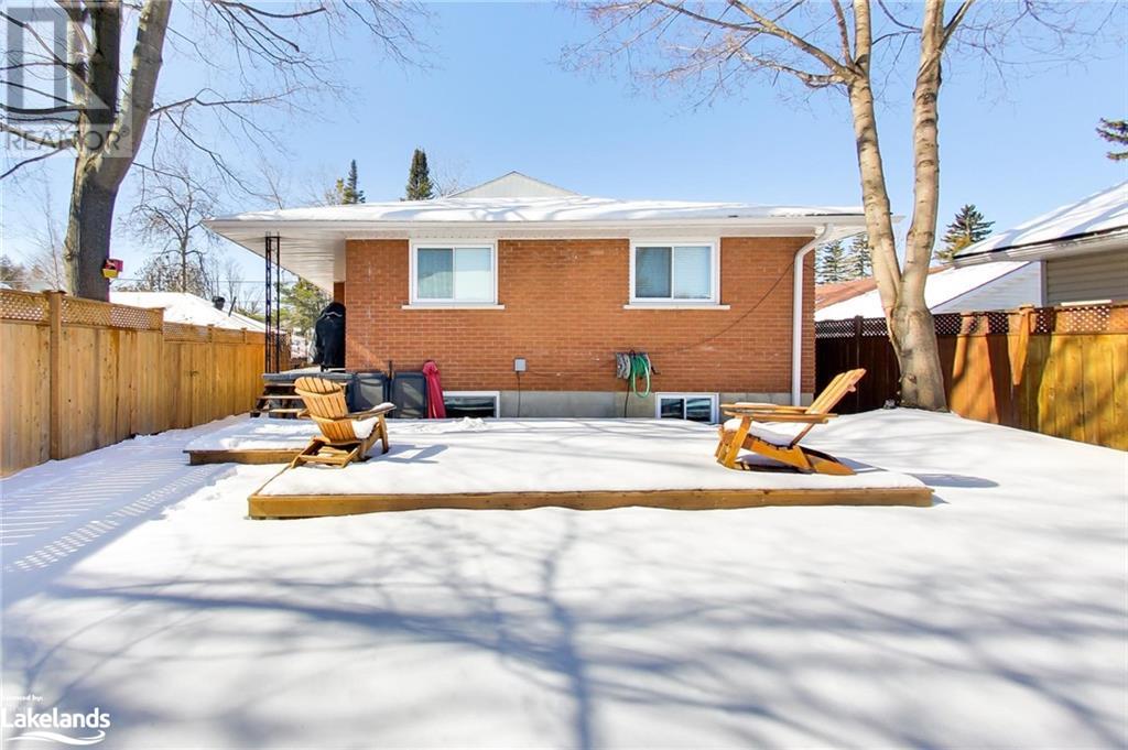 25 70th Street N, Wasaga Beach, Ontario  L9Z 1T6 - Photo 5 - 40549239