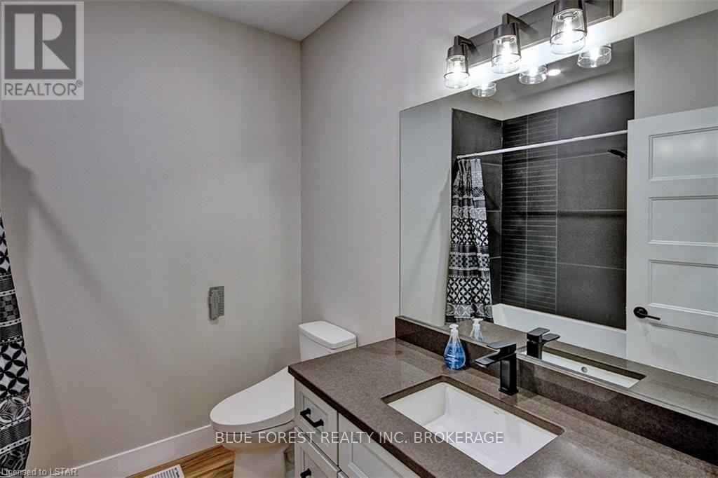 149 Hennessy St St, Lambton Shores, Ontario  N0N 1J0 - Photo 22 - X8122266