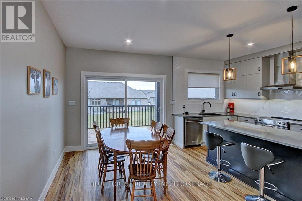 149 Hennessy St St, Lambton Shores, Ontario  N0N 1J0 - Photo 9 - X8122266