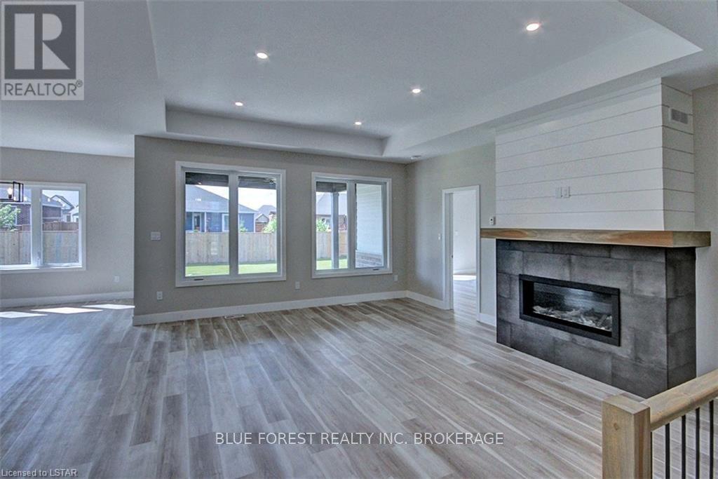 6731 Shaker Lane, Plympton-Wyoming, Ontario  N0N 1E0 - Photo 20 - X8122336