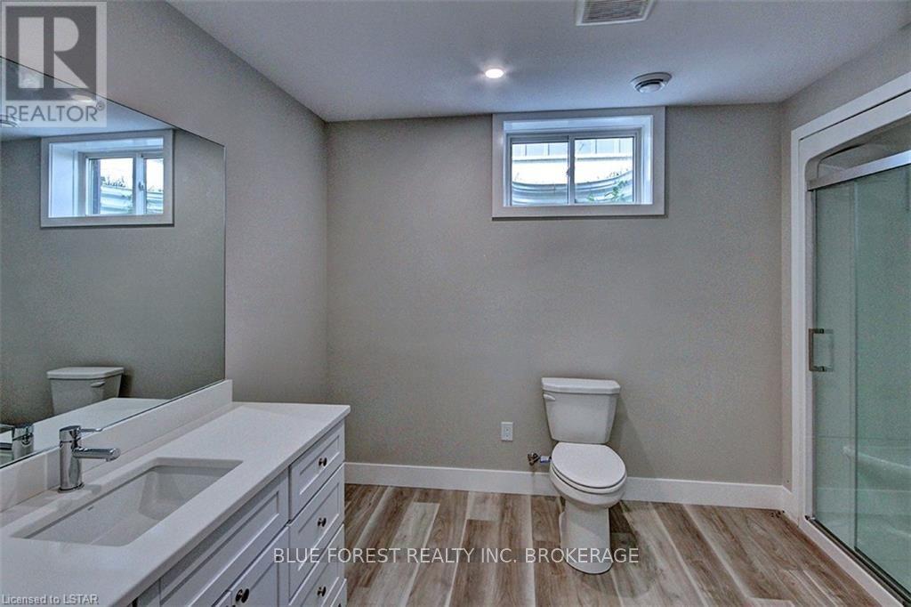 6731 Shaker Lane, Plympton-Wyoming, Ontario  N0N 1E0 - Photo 21 - X8122336