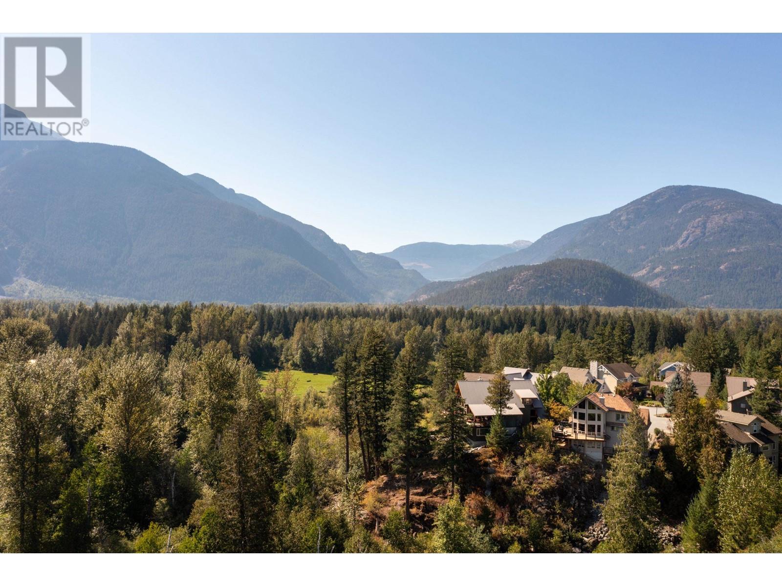 1731 Pinewood Drive, Pemberton, British Columbia  V0N 2L3 - Photo 32 - R2856796