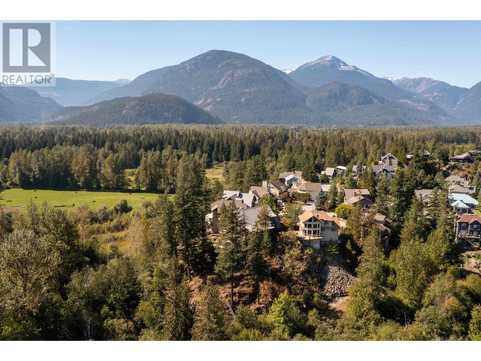 1731 Pinewood Drive, Pemberton, British Columbia  V0N 2L3 - Photo 33 - R2856796