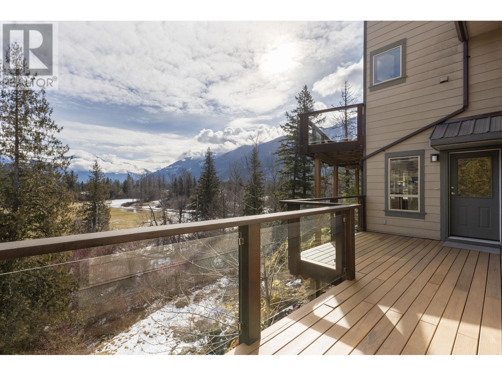 1731 Pinewood Drive, Pemberton, British Columbia  V0N 2L3 - Photo 35 - R2856796