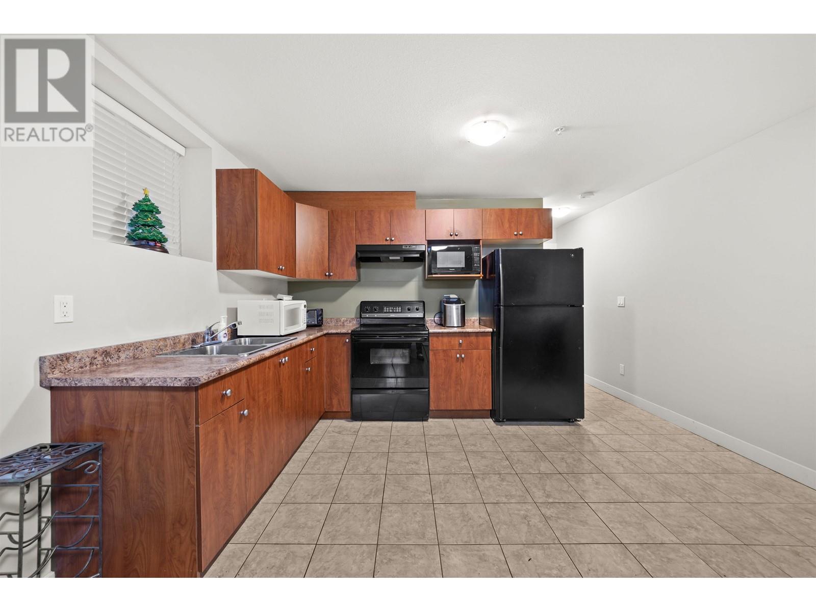 1768 Laurier Avenue, Port Coquitlam, British Columbia  V3B 2C4 - Photo 25 - R2856824