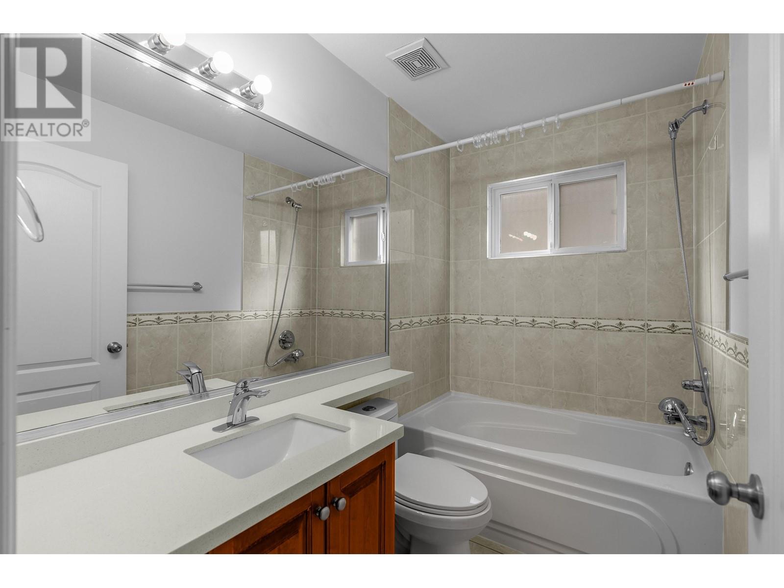 Lower 5227 Norfolk Street, Burnaby, British Columbia  V5G 1G3 - Photo 6 - R2856812