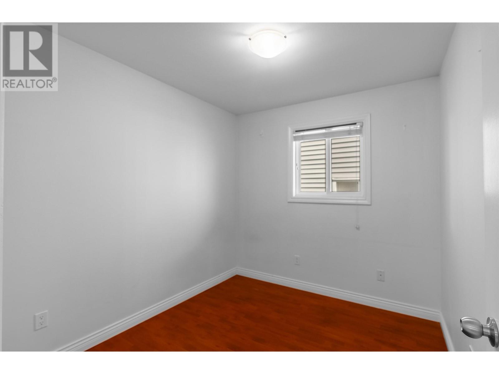 Lower 5227 Norfolk Street, Burnaby, British Columbia  V5G 1G3 - Photo 9 - R2856812