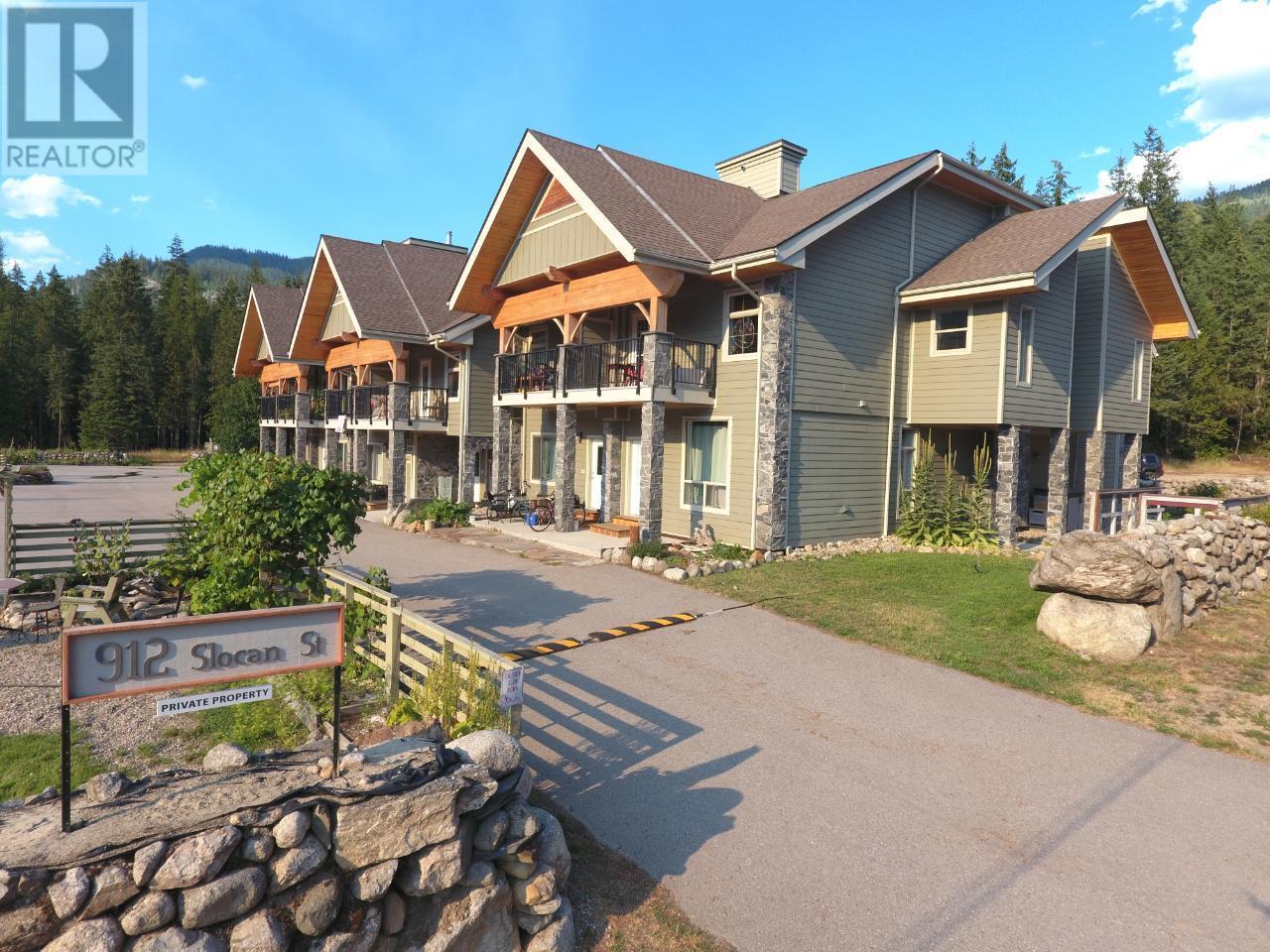 912 SLOCAN ST Unit# 9 Slocan