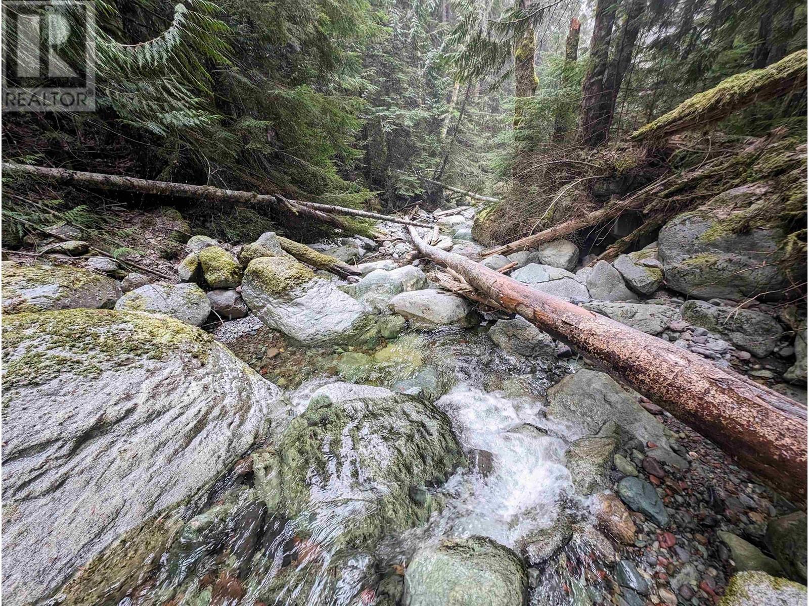 1304 Ring Creek Road, Squamish, British Columbia  V0N 1T0 - Photo 10 - R2856904