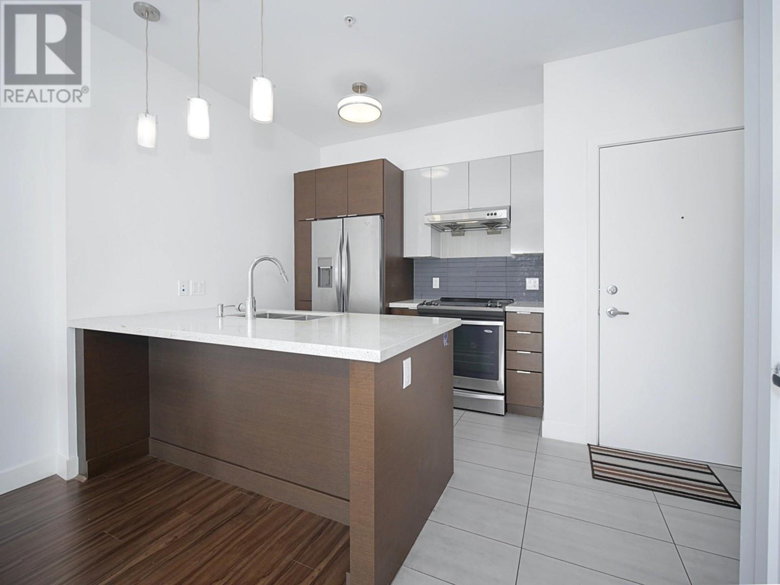 312 7727 Royal Oak Avenue, Burnaby, British Columbia  V5J 4K2 - Photo 4 - R2856866