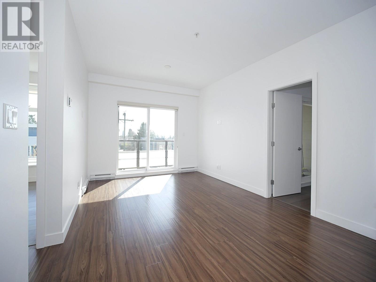 312 7727 Royal Oak Avenue, Burnaby, British Columbia  V5J 4K2 - Photo 6 - R2856866