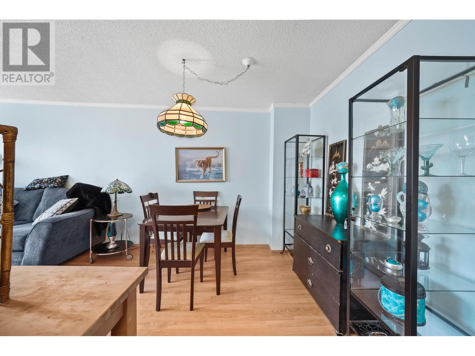309 809 W 16th Street, North Vancouver, British Columbia  V7P 1R2 - Photo 13 - R2856879