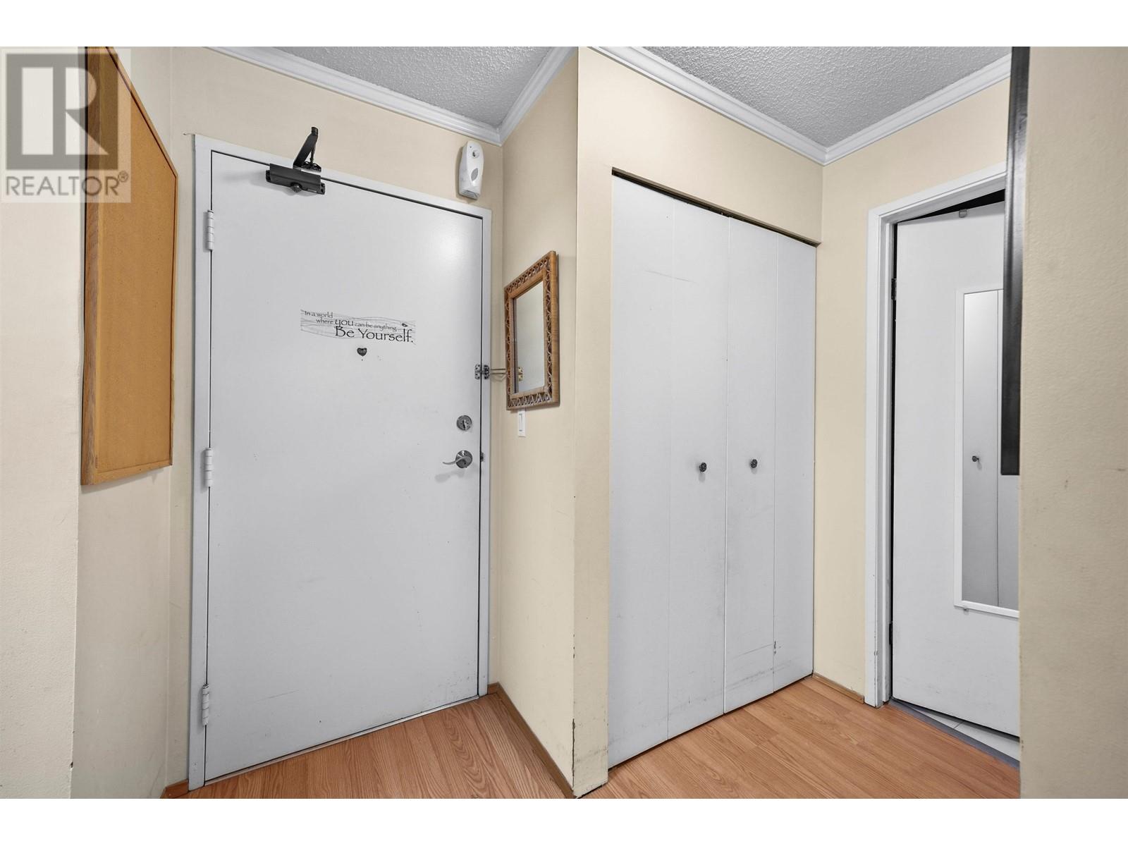 309 809 W 16th Street, North Vancouver, British Columbia  V7P 1R2 - Photo 16 - R2856879