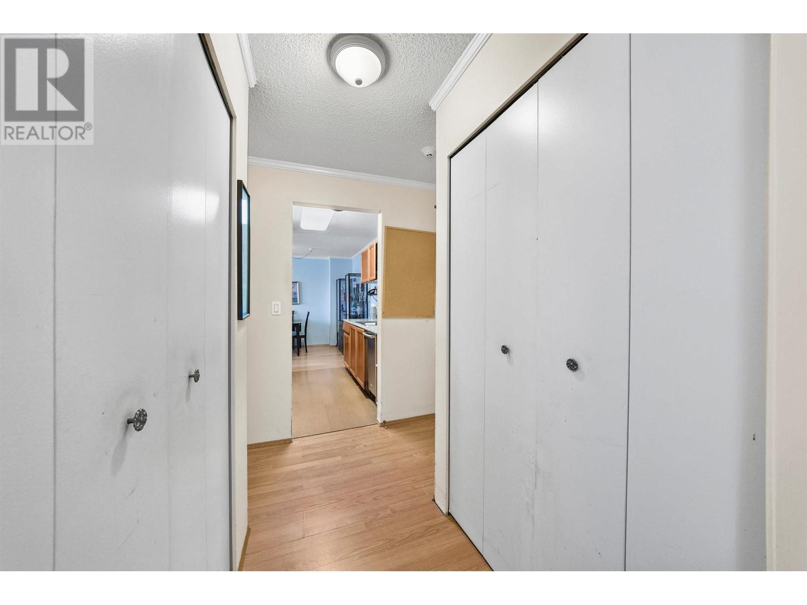 309 809 W 16th Street, North Vancouver, British Columbia  V7P 1R2 - Photo 17 - R2856879