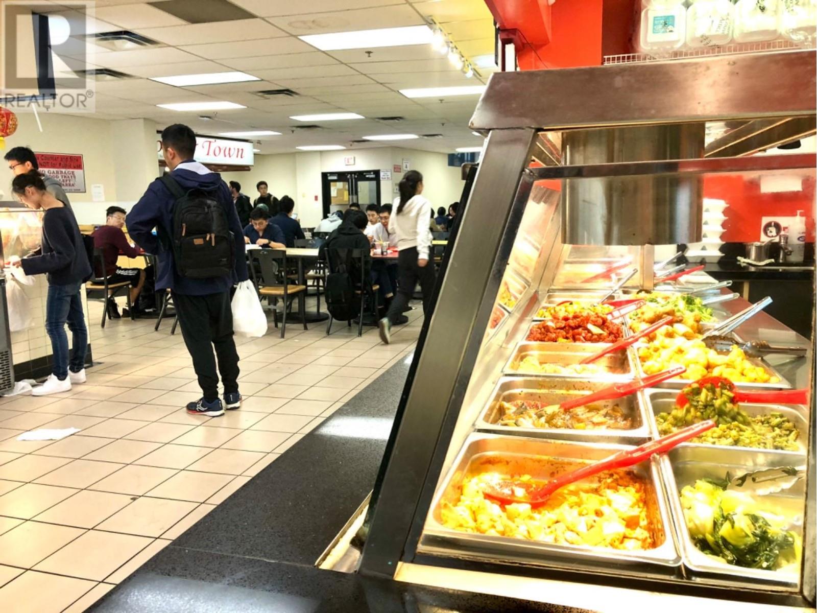 Listing Picture 7 of 26 : B4 5728 UNIVERSITY BOULEVARD, Vancouver / 溫哥華 - 魯藝地產 Yvonne Lu Group - MLS Medallion Club Member