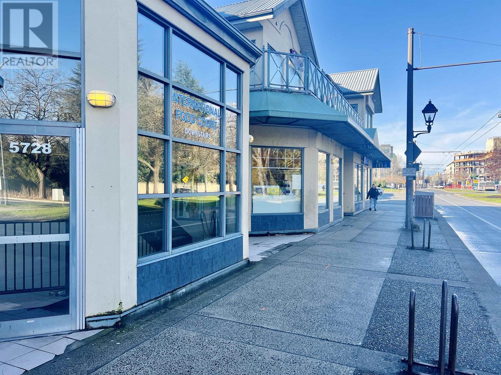 Listing Picture 24 of 26 : B4 5728 UNIVERSITY BOULEVARD, Vancouver / 溫哥華 - 魯藝地產 Yvonne Lu Group - MLS Medallion Club Member