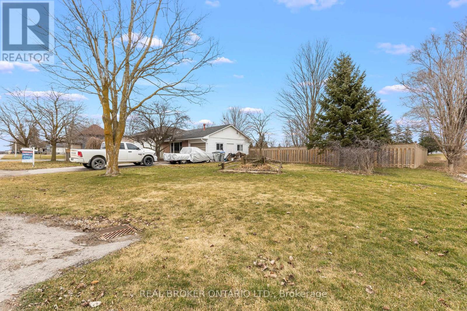 83 Lorne Ave, Bluewater, Ontario  N0M 1X0 - Photo 4 - X8123632