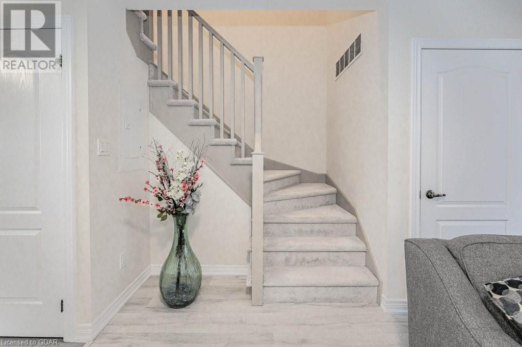 124 Watson Parkway N Unit# 10, Guelph, Ontario  N1E 0P6 - Photo 19 - 40539822