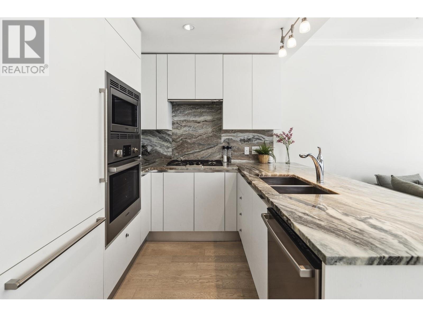 313 175 Victory Ship Way, North Vancouver, British Columbia  V7L 0G1 - Photo 13 - R2856967