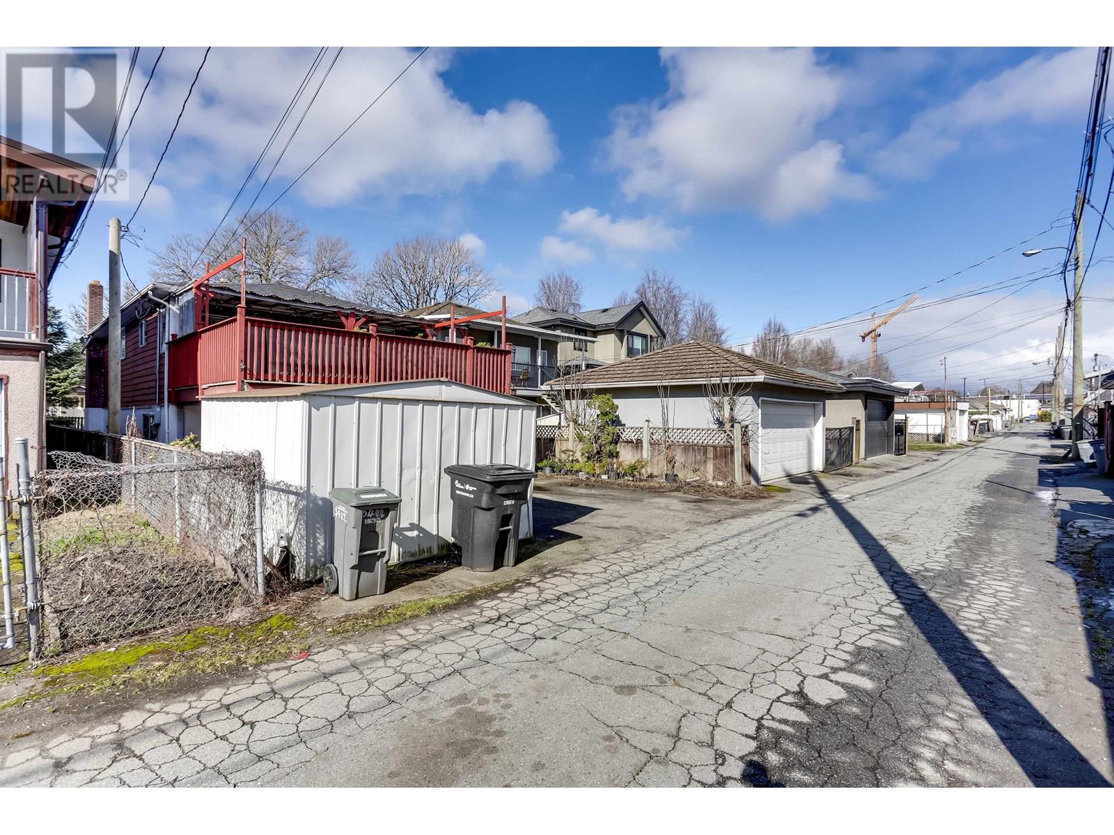 5422 Earles Street, Vancouver, British Columbia  V5R 3S1 - Photo 4 - R2856817