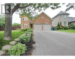 5 COUGAR COURT, brampton, Ontario