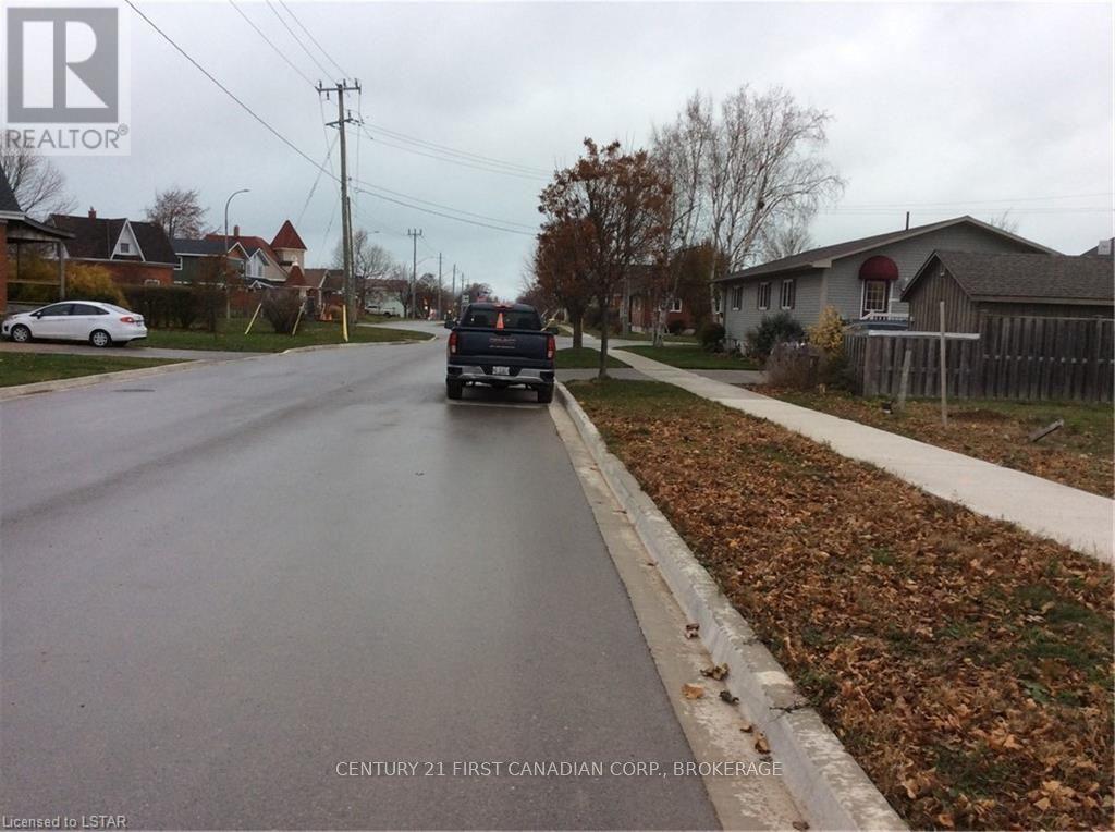 165 Elgin Ave, Goderich, Ontario  N7A 1K7 - Photo 5 - X8124282