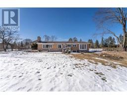 4003 RIDEAU VALLEY DRIVE