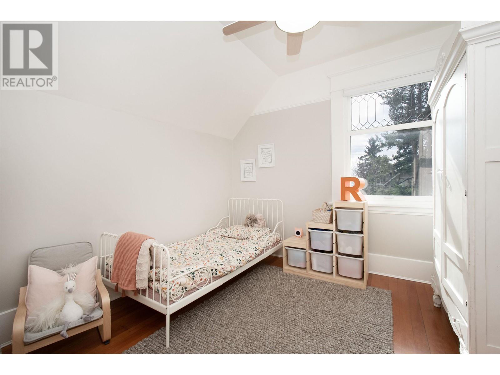 426 E 10th Street, North Vancouver, British Columbia  V7L 2E4 - Photo 16 - R2856901
