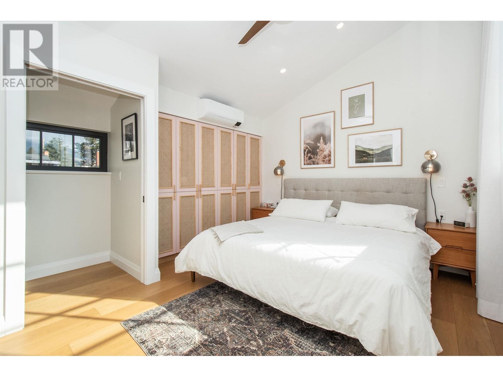 426 E 10th Street, North Vancouver, British Columbia  V7L 2E4 - Photo 37 - R2856901