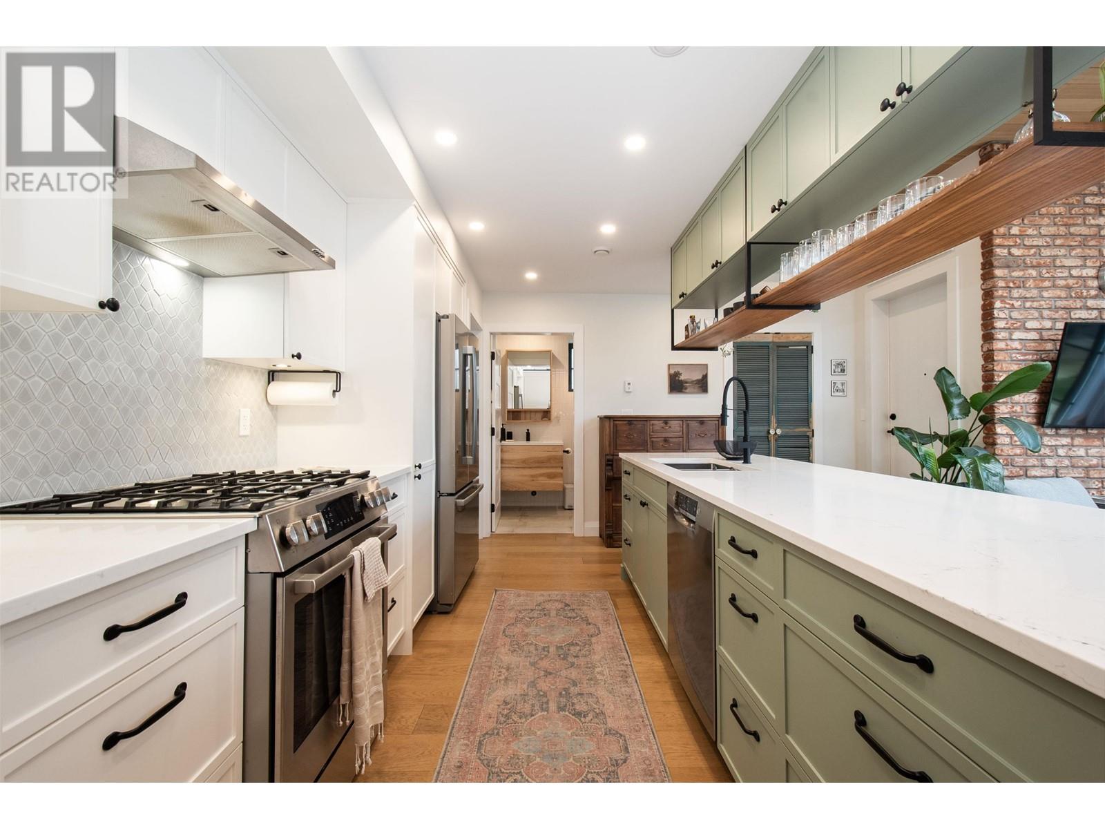 426 E 10th Street, North Vancouver, British Columbia  V7L 2E4 - Photo 25 - R2856901