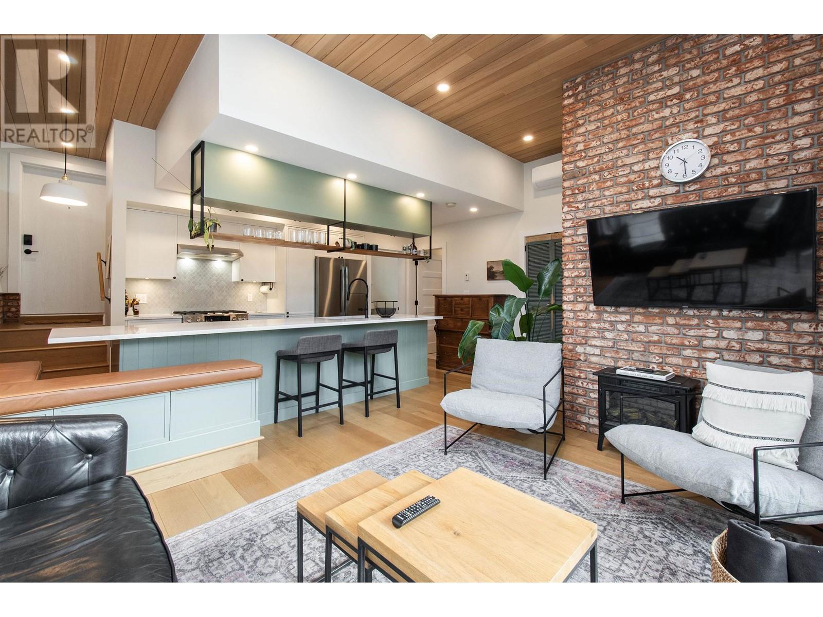 426 E 10th Street, North Vancouver, British Columbia  V7L 2E4 - Photo 31 - R2856901