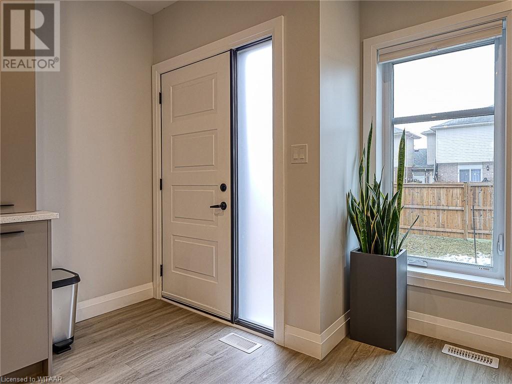 361 Quarter Town Line Unit# 907, Tillsonburg, Ontario  N4G 0K2 - Photo 12 - 40551084