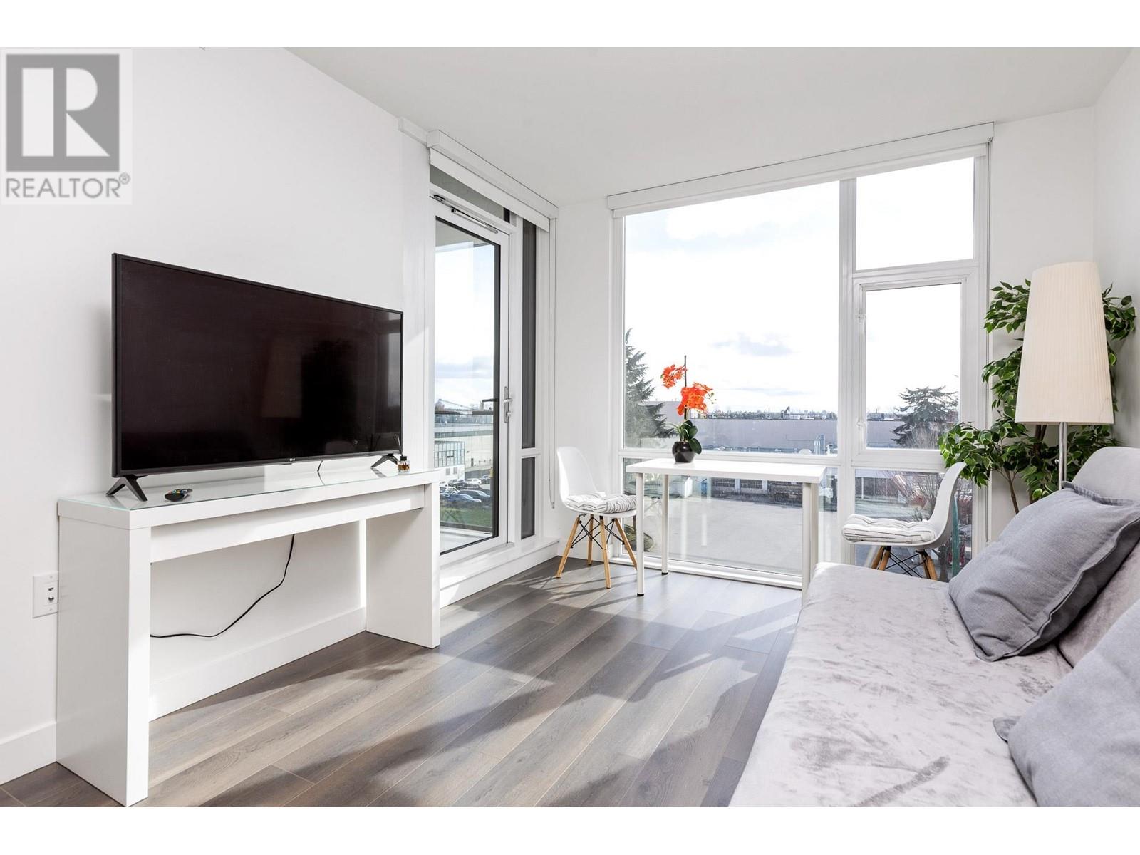 212 8181 Chester Str, Vancouver, British Columbia  V5X 0J9 - Photo 3 - R2857170