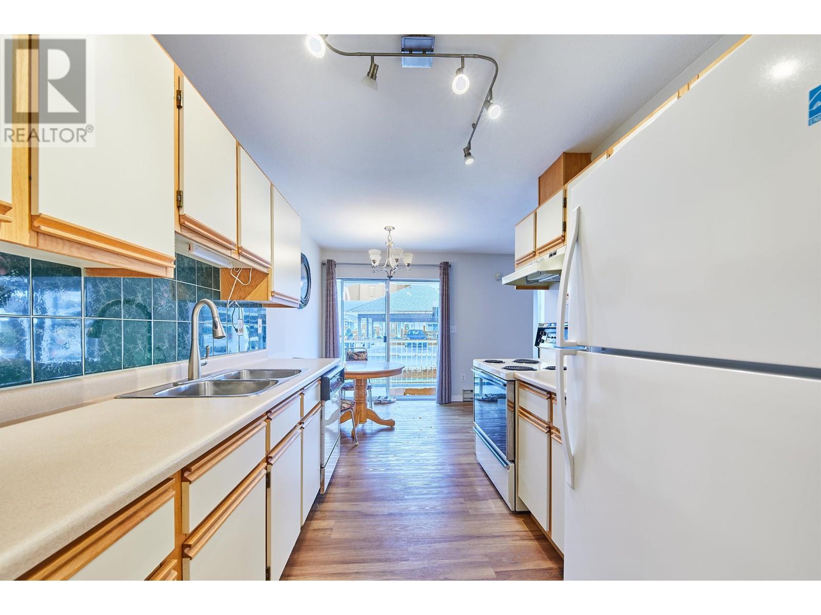 5 20554 118 Avenue, Maple Ridge, British Columbia  V2X 0S3 - Photo 2 - R2856338