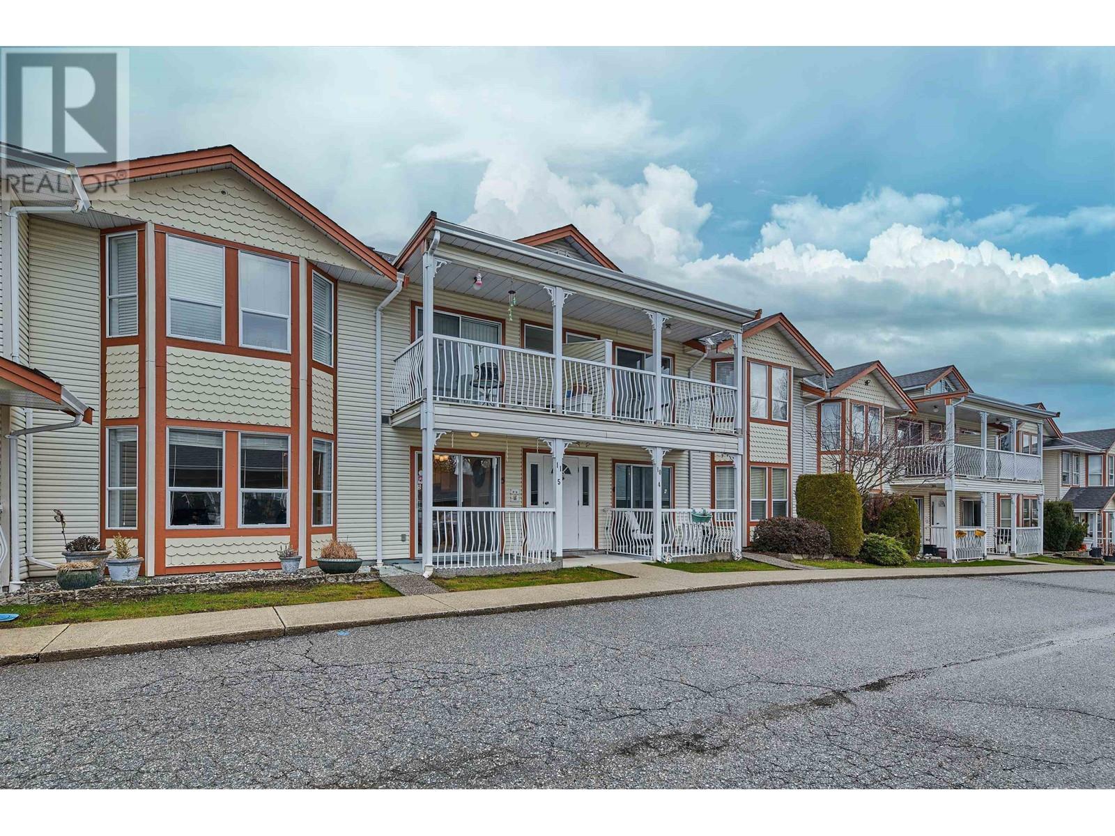 5 20554 118 Avenue, Maple Ridge, British Columbia  V2X 0S3 - Photo 1 - R2856338